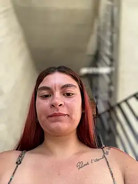 MiaLujan_ live