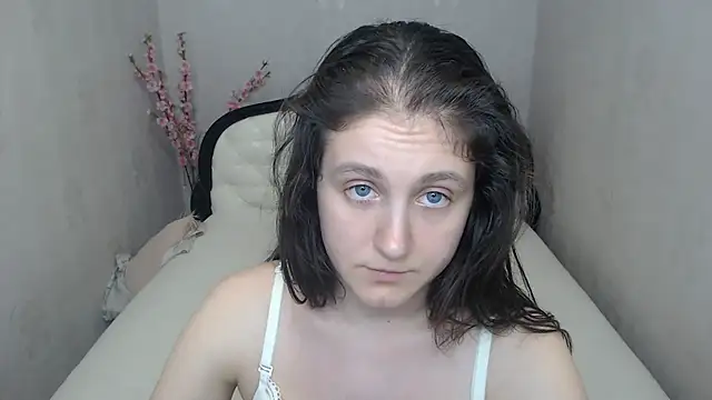 Holliy_Cooper live