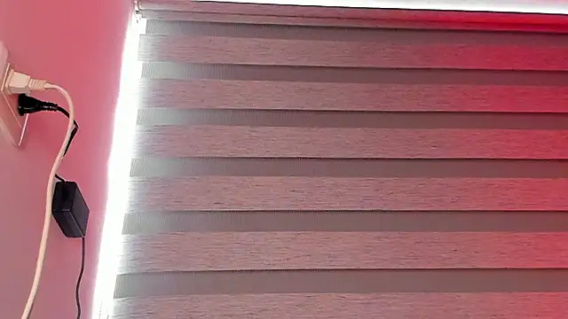 SaraAndrade_ live