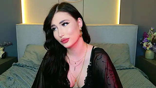 EmmaLawrens live