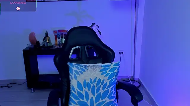 Sara_Charmy live