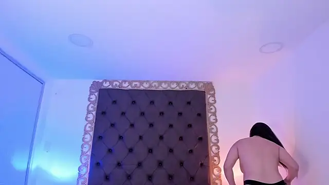 ValeriaCardenas_ live
