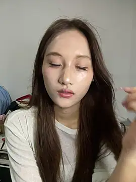 June-Baby live