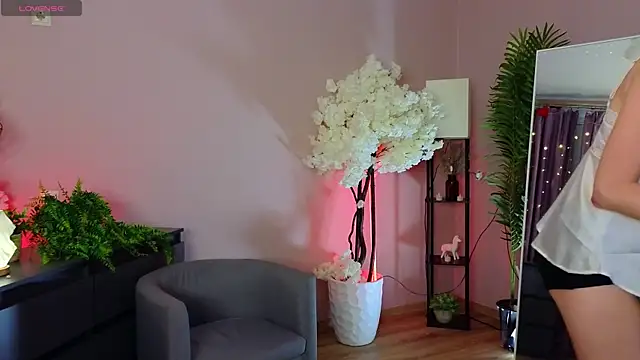 Lusty_Lagoon live