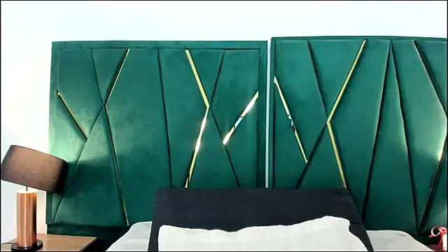 Tamara_Myller live