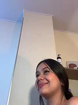 thamiina__ live
