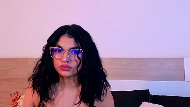 MelodyAlvarez live