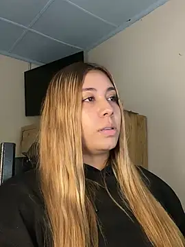 _BellaSmith_ live