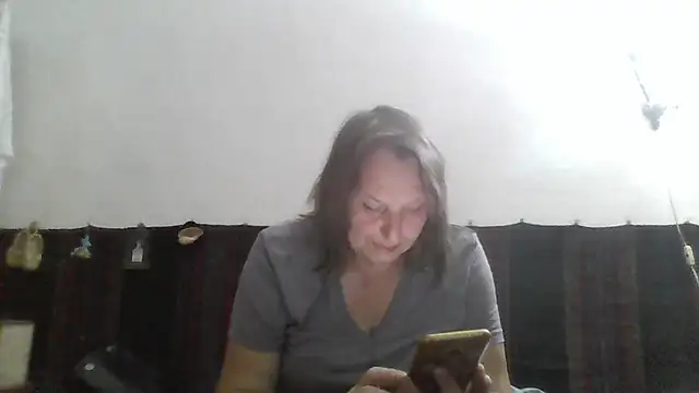 AnnaLive570 live