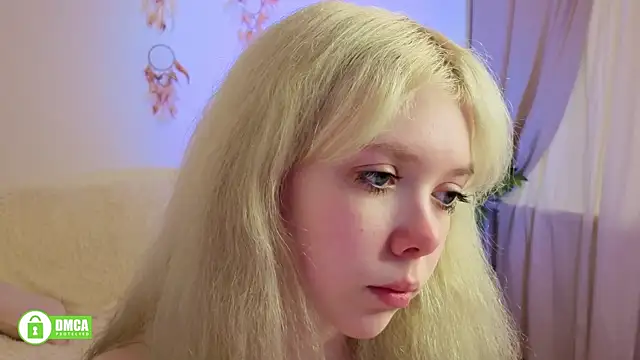 Rochelle_kitty live