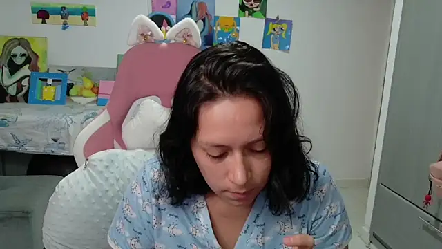 MommyMiaWs live