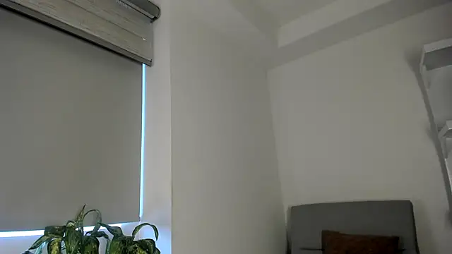 MindyDollSquirt live