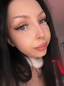 Lina_Thornton_ live