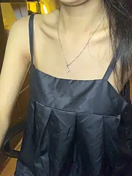 Nhinhi18 live