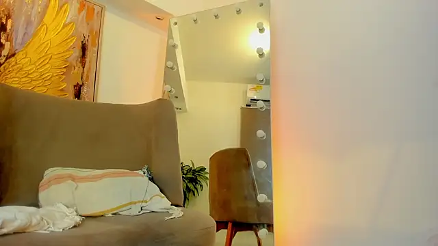 Kiara_Curls live