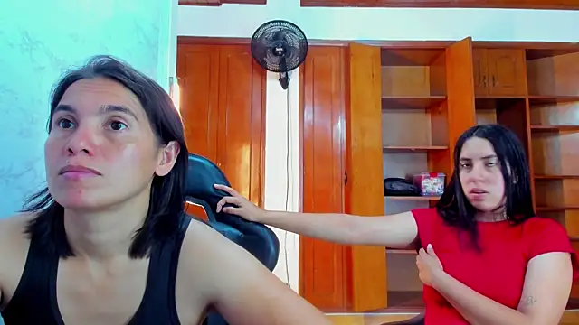 Soffy_and_Emily live