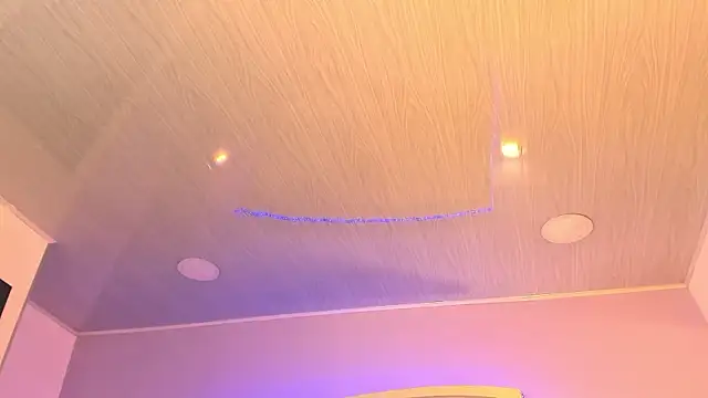 salome_moon_ live