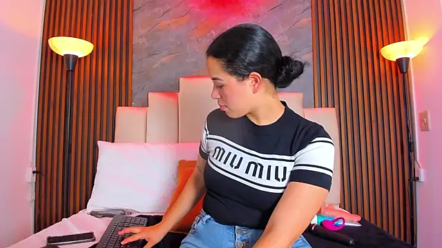 Paulina_Rosset live