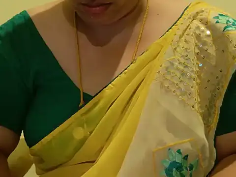 Tamillakshmi27 live