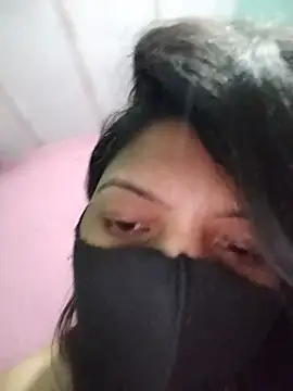 Hotty-Divya live
