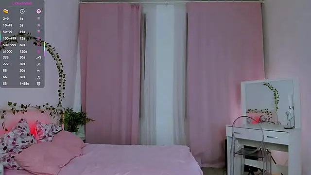 LanaRoselle live
