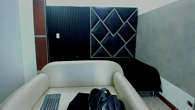 Luna__02 live