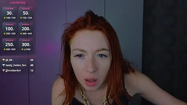 Cuteroxyfoxy live