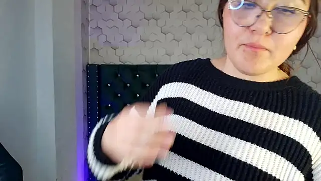 conniejames_m live