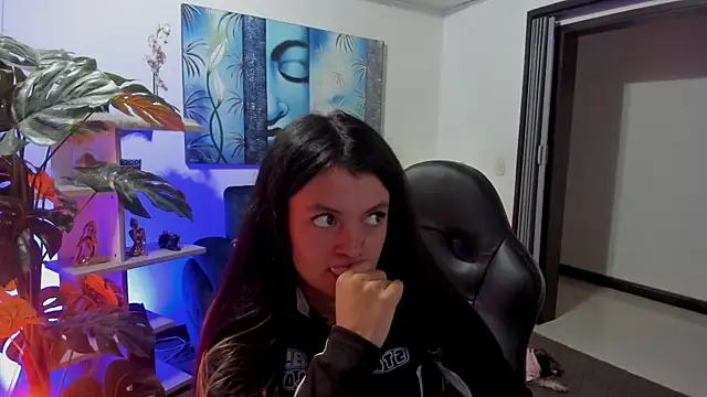 Meghan320 live
