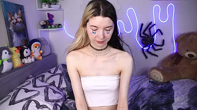 Emmie_shy live
