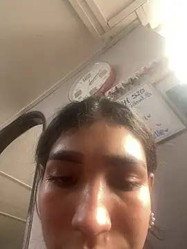 LauraAristizabal live