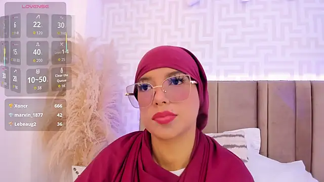 naishaa_ live