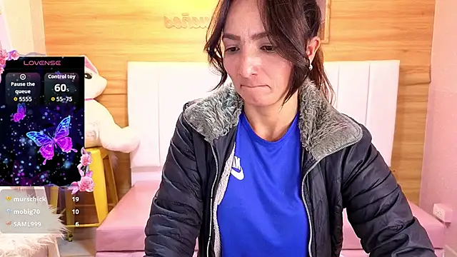 paulette37_a live