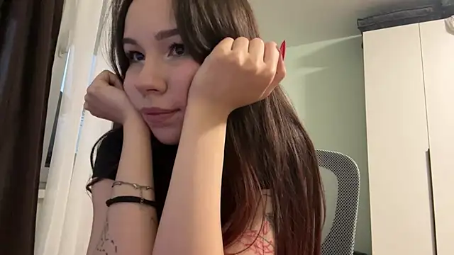 HotGirlMilla live