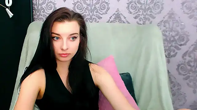DominantLuna live