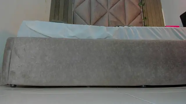 RiriiBrunette__ live
