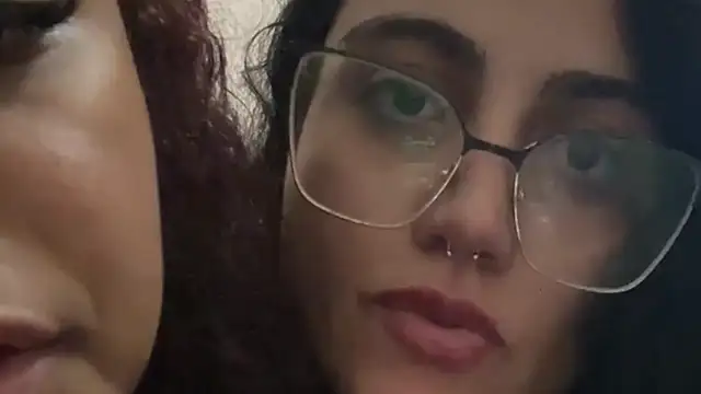 MENINAS_70 live