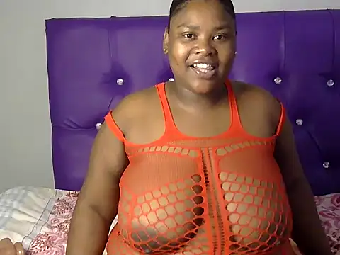 EbonyOrgasmPie live