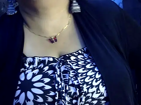 Soniya_Sha live