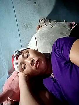 NyloveSquirt live