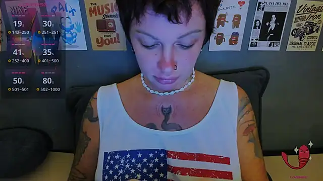EllieOz live