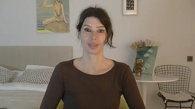 WhiteQueen888 live