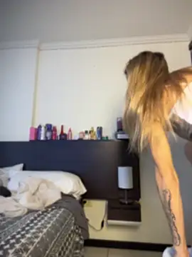NicoleWilder live