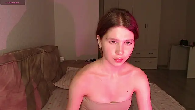 KittyHoneyy live