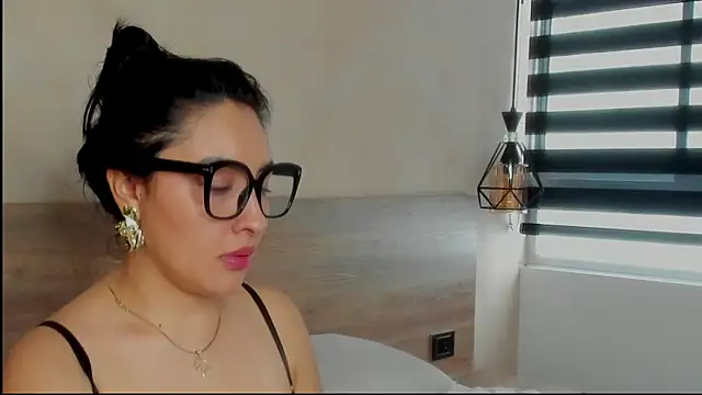 AnushaKumari live