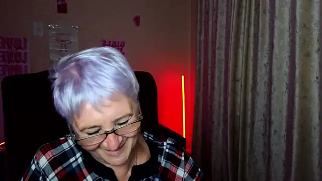 Sandra_Snowflake live
