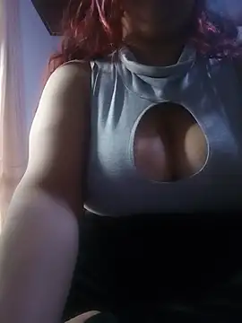 Mia_karelti live