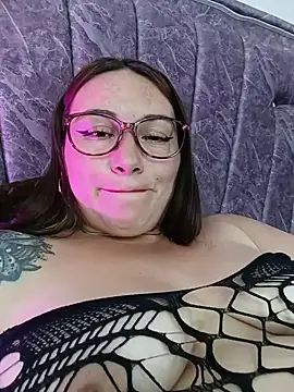 CandyMoonxoxo live