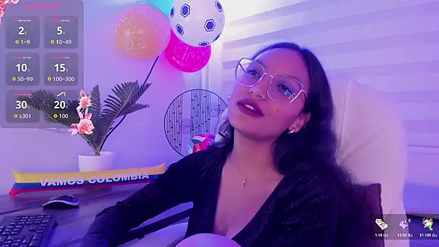 emma_brooks_ live