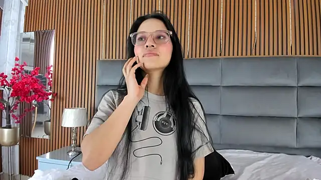 SophiieCalloway1 live